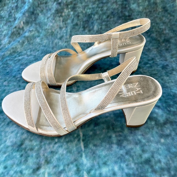Naturalizer Vanessa2 Rhinestone Embellished Strappy Heeled Sandal NIB - Picture 1 of 8